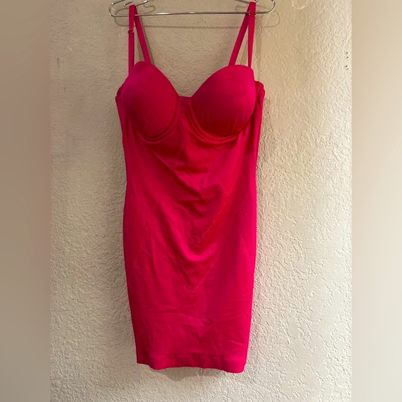 Victoria secret pink power figure Cupped shaping slip size 36D great condition - Picture 1 of 16